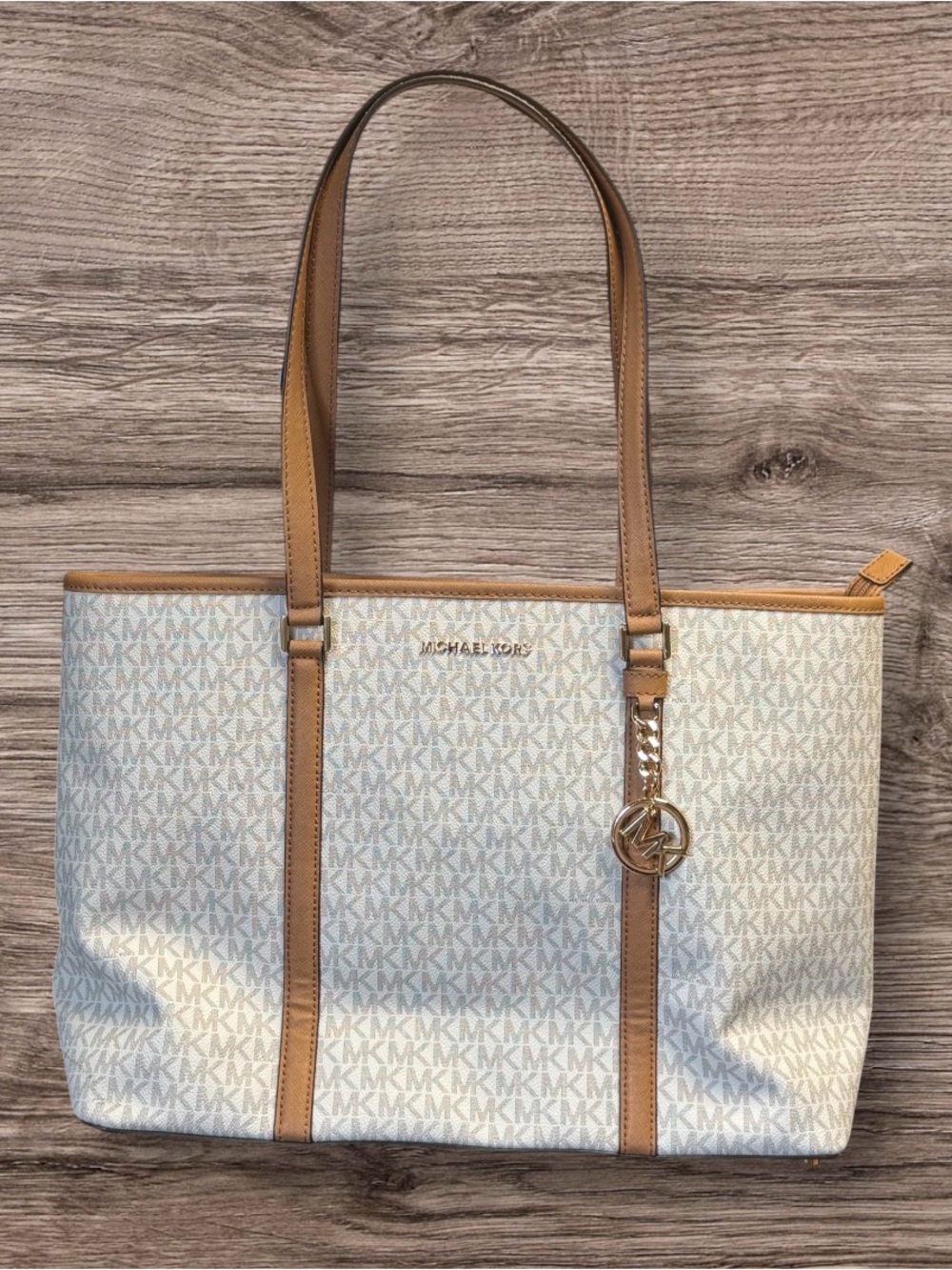 NWOT Michael Kors Large Sady Carryall Shoulder bag vanilla